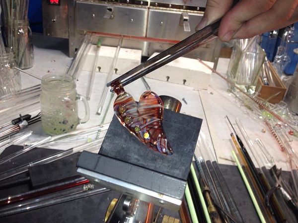 Click image for larger version.&nbsp;

Name:	tweezers.jpg&nbsp;
Views:	5&nbsp;
Size:	90.5 KB&nbsp;
ID:	48418