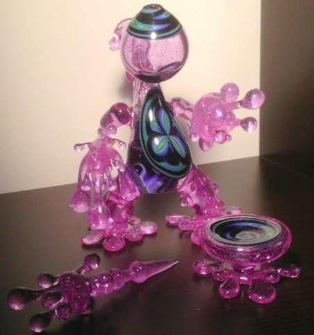 Name:  AI & Bug Violet Guy.jpg
Views: 470
Size:  72.5 KB