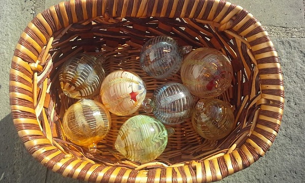 Click image for larger version.&nbsp;

Name:	ornaments.jpg&nbsp;
Views:	428&nbsp;
Size:	124.1 KB&nbsp;
ID:	69842