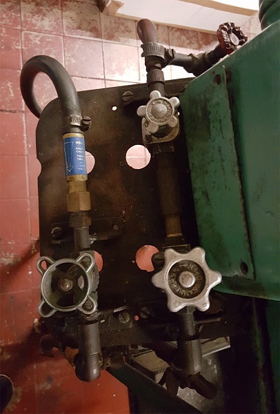Click image for larger version.&nbsp;

Name:	LATHE4_007.jpg&nbsp;
Views:	266&nbsp;
Size:	906.4 KB&nbsp;
ID:	85447